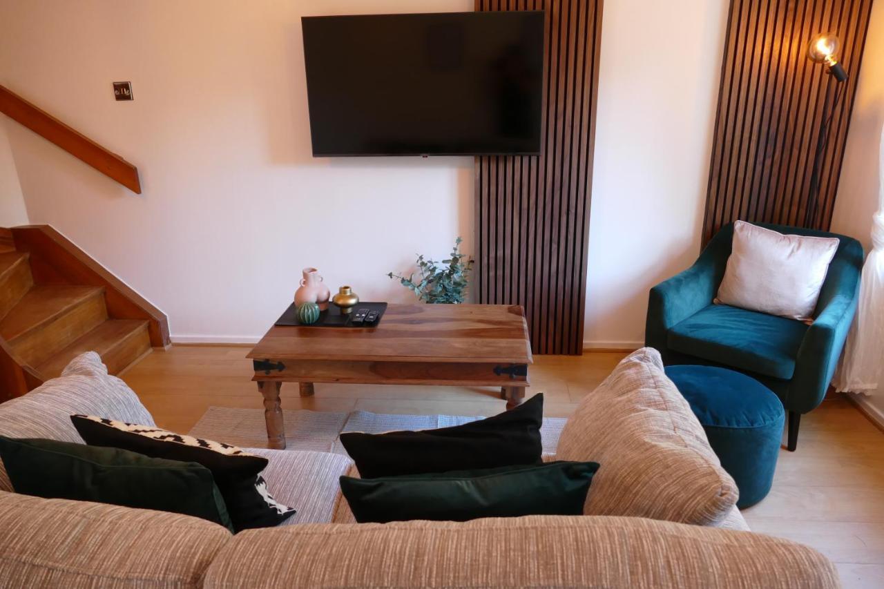Home In Longwell Green Warmley Екстериор снимка